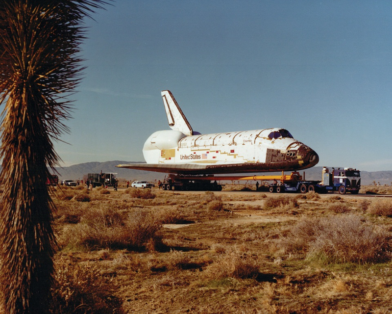Illustration for article titled How America's First Reusable Space Shuttle Got Off the Ground
